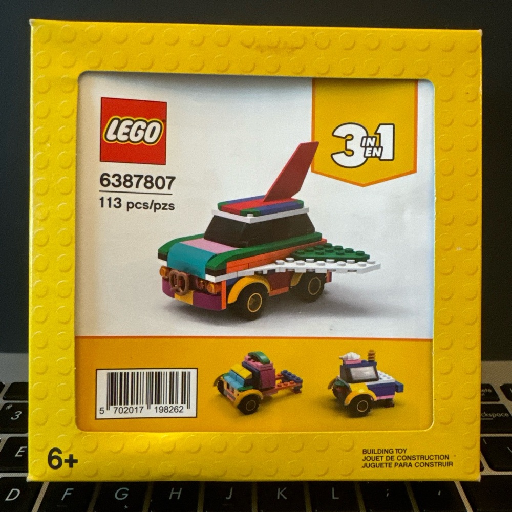 Retired Brand New LEGO 6387807 Rebuildable Flying Car w/113 Pieces